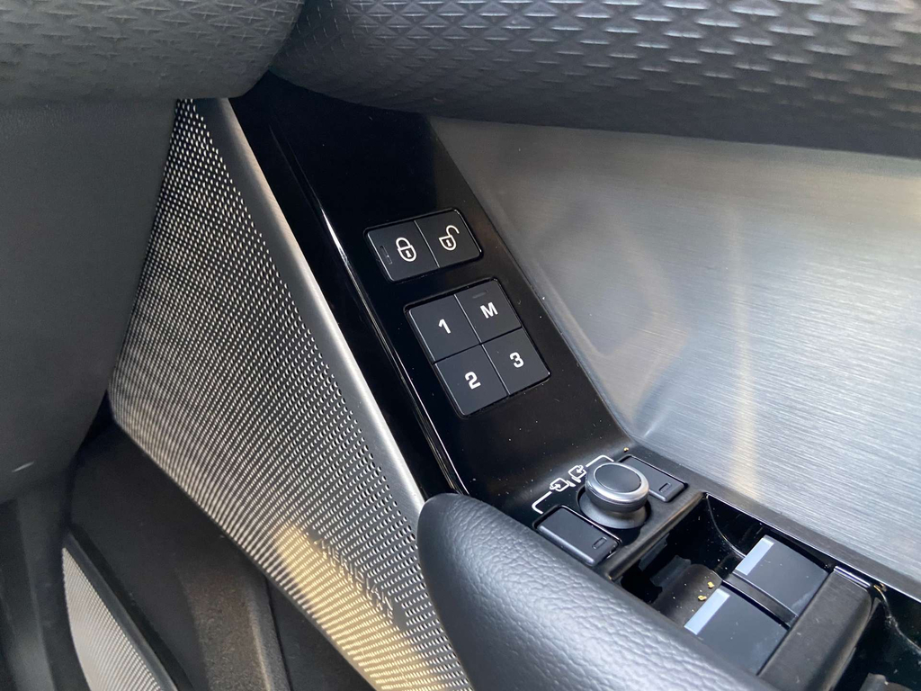 Land Rover Range Rover Velar Land Rover Estate 5.0 P550 Dynamic Black #60