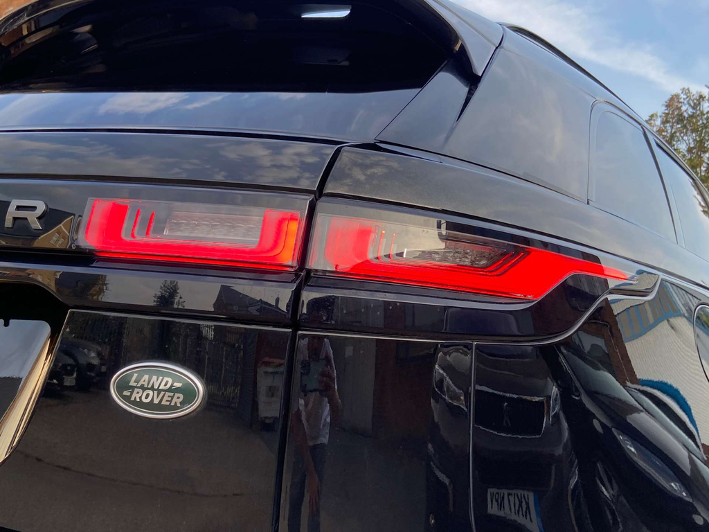 Land Rover Range Rover Velar Land Rover Estate 5.0 P550 Dynamic Black #32