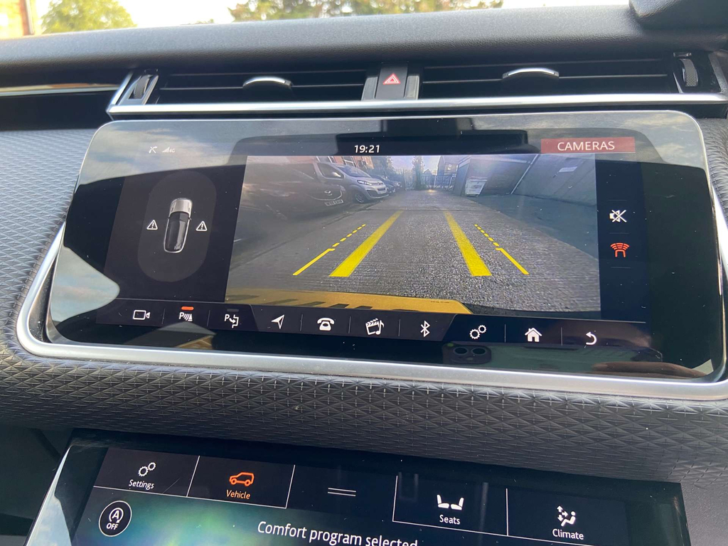 Land Rover Range Rover Velar Land Rover Estate 5.0 P550 Dynamic Black #53