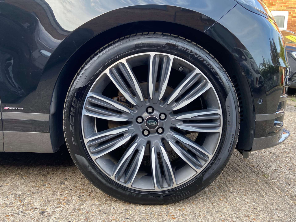 Land Rover Range Rover Velar Land Rover Estate 5.0 P550 Dynamic Black #35