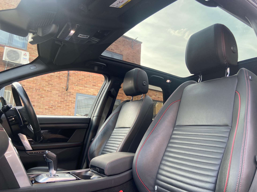 Land Rover Discovery Sport Sport S Black #42