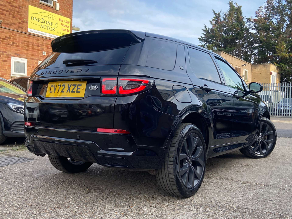 Land Rover Discovery Sport Sport S Black #32