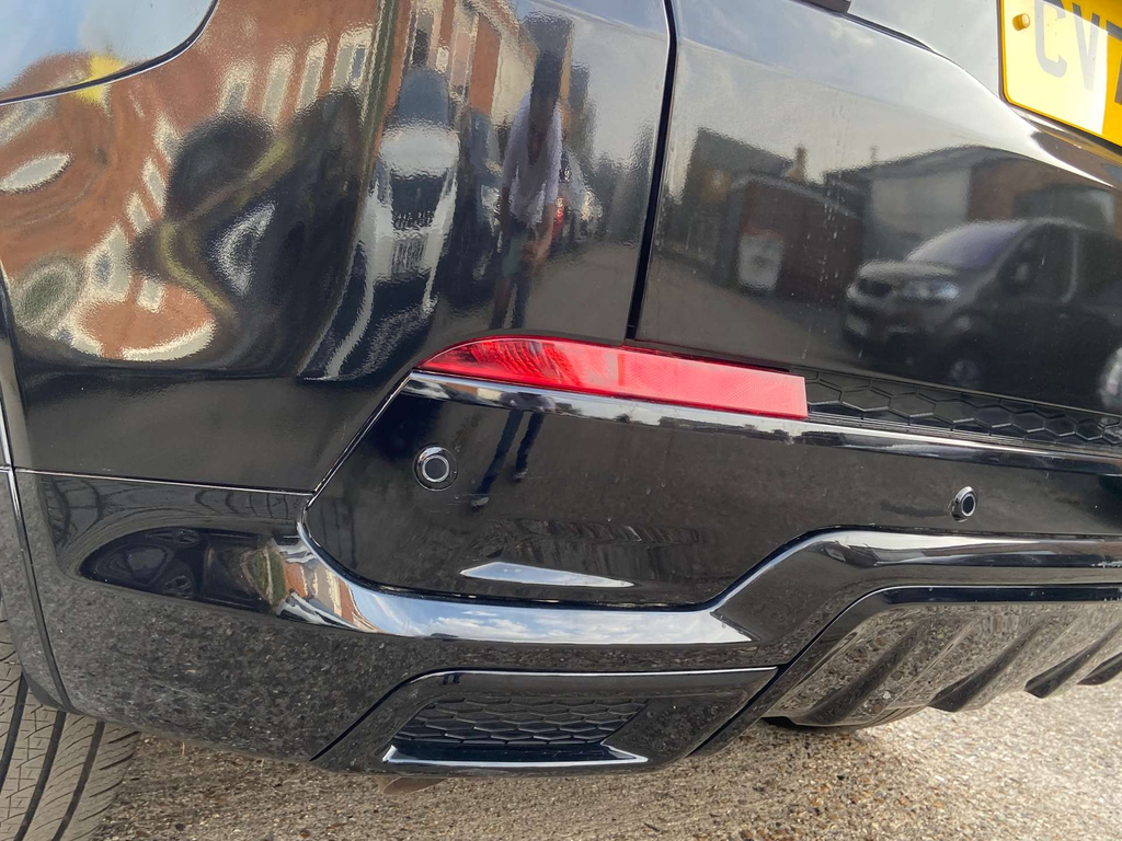Land Rover Discovery Sport Sport S Black #36