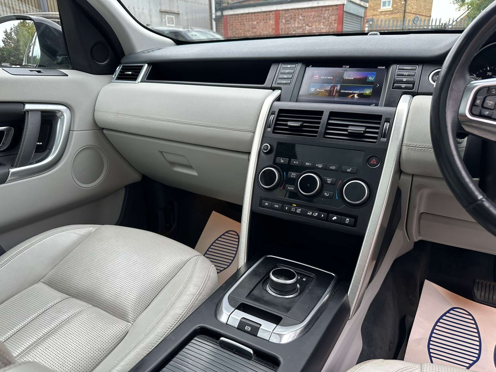 Land Rover Discovery Sport 2.0 Td4 Hse Luxury 4Wd Grey #40