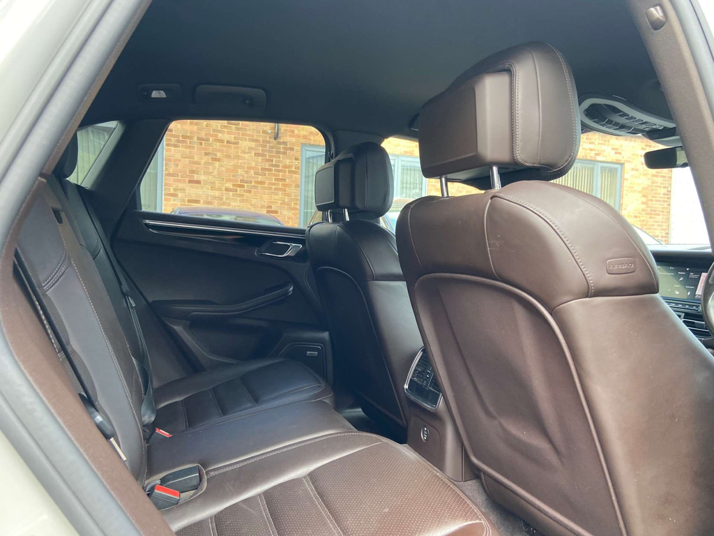 Porsche Macan Grey #44