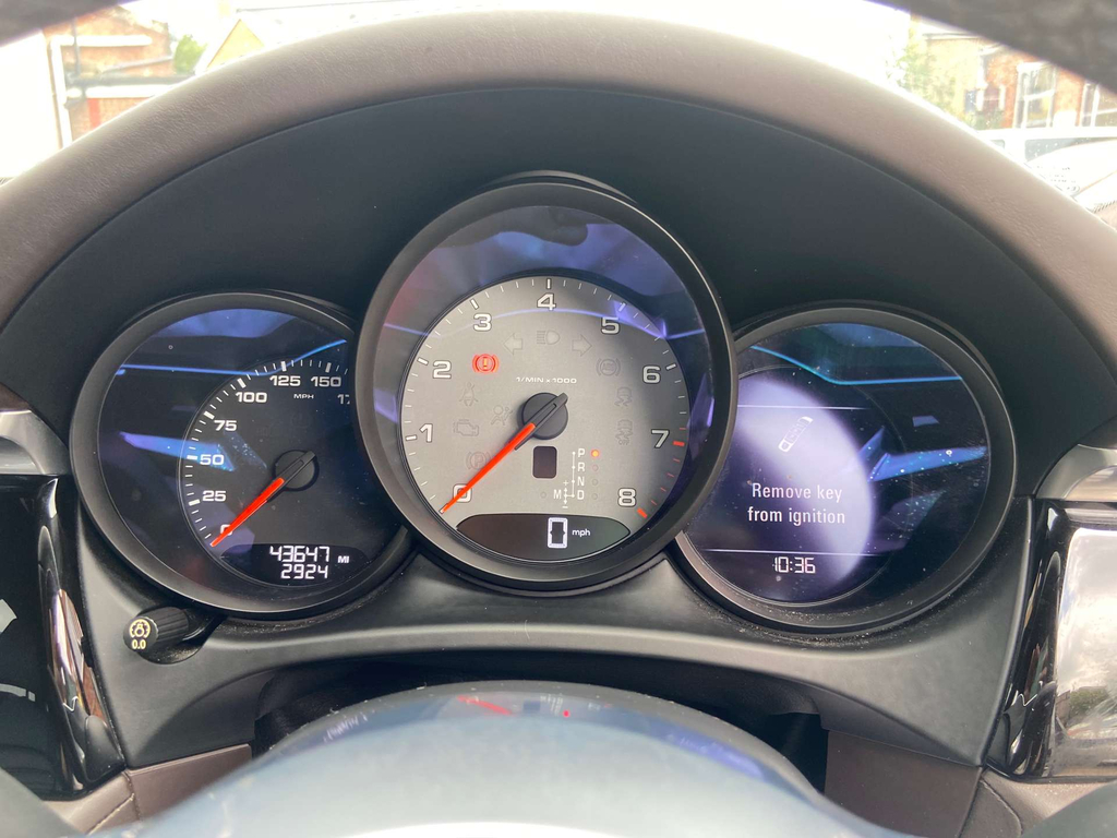 Porsche Macan Grey #65