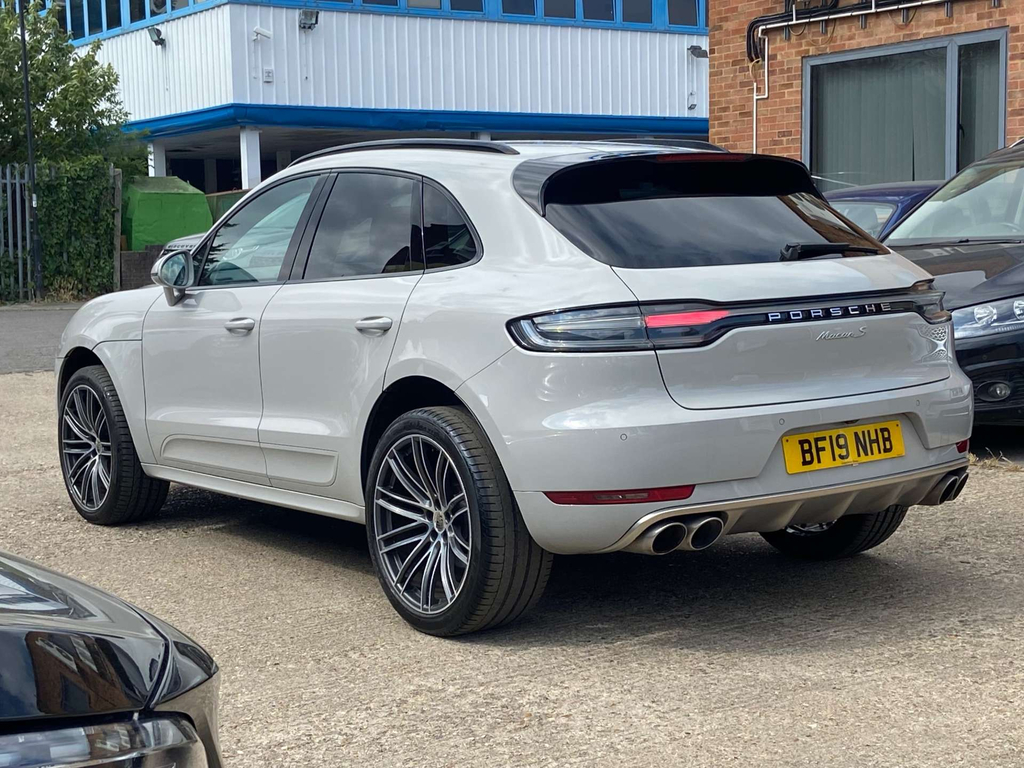 Porsche Macan Grey #10