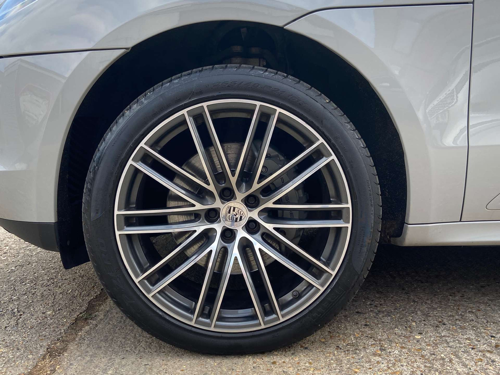 Porsche Macan Grey #40