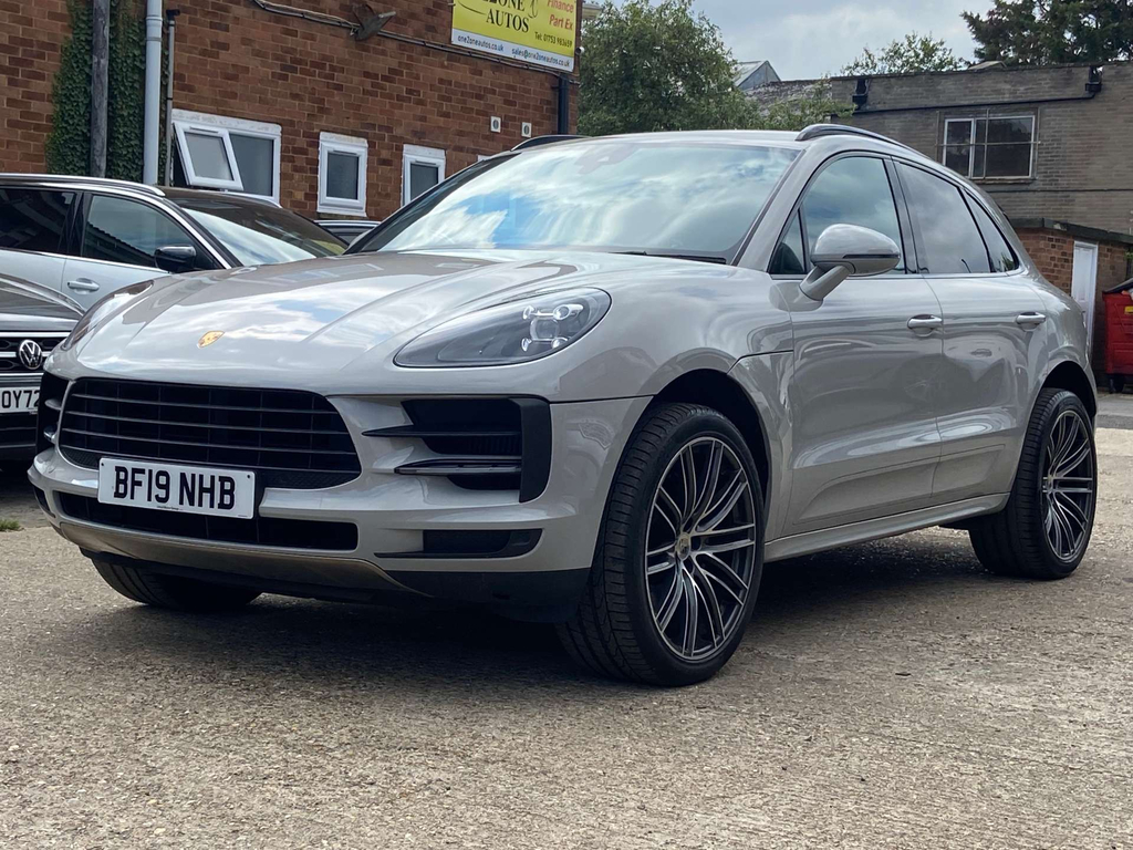 Porsche Macan Grey #74