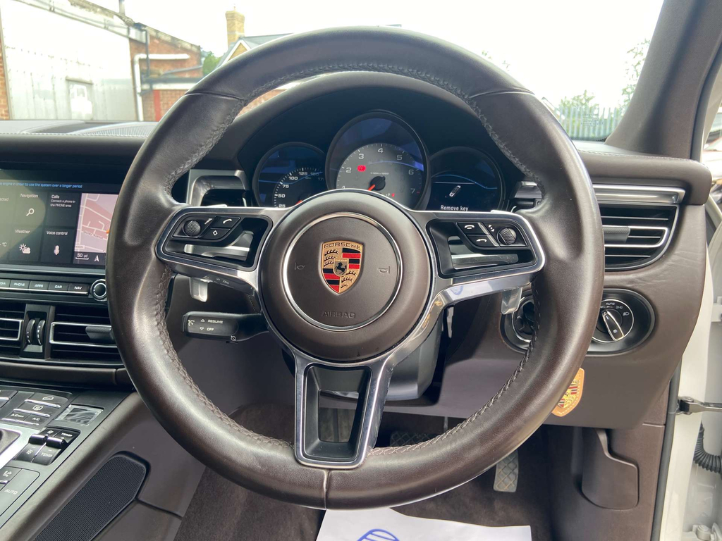 Porsche Macan Grey #64