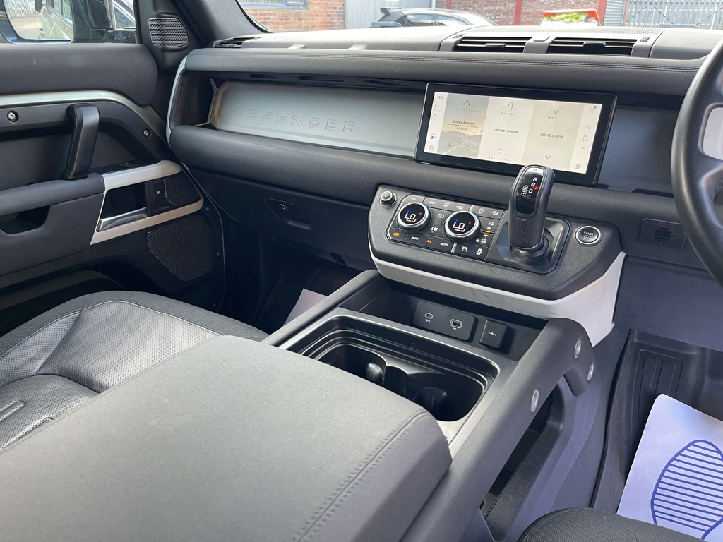 Land Rover Defender 110 First Edition Silver #19