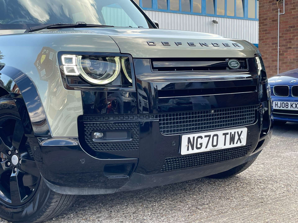 Land Rover Defender 110 First Edition Silver #27
