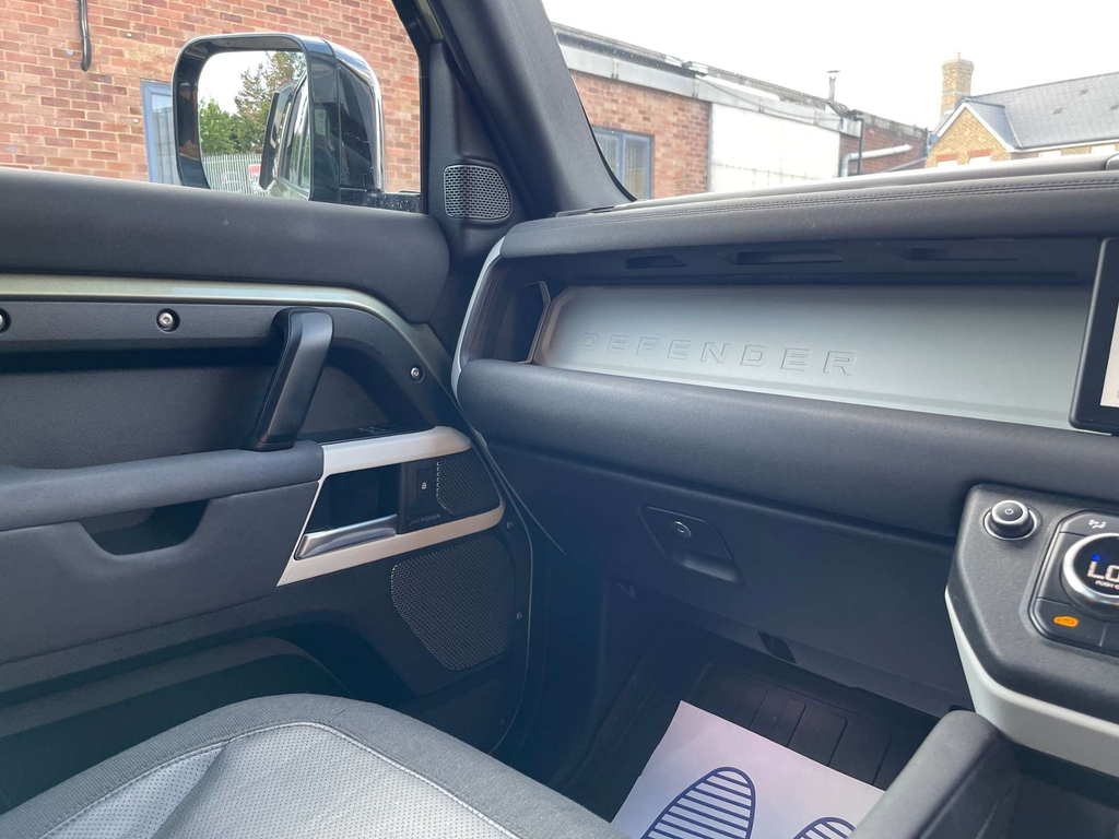 Land Rover Defender 110 First Edition Silver #75