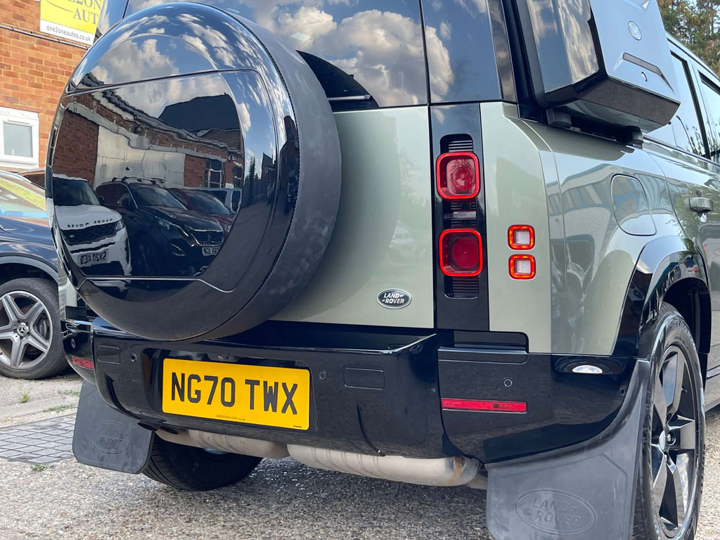 Land Rover Defender 110 First Edition Silver #31