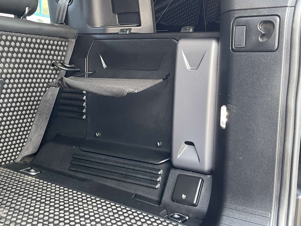 Land Rover Defender 110 First Edition Silver #47