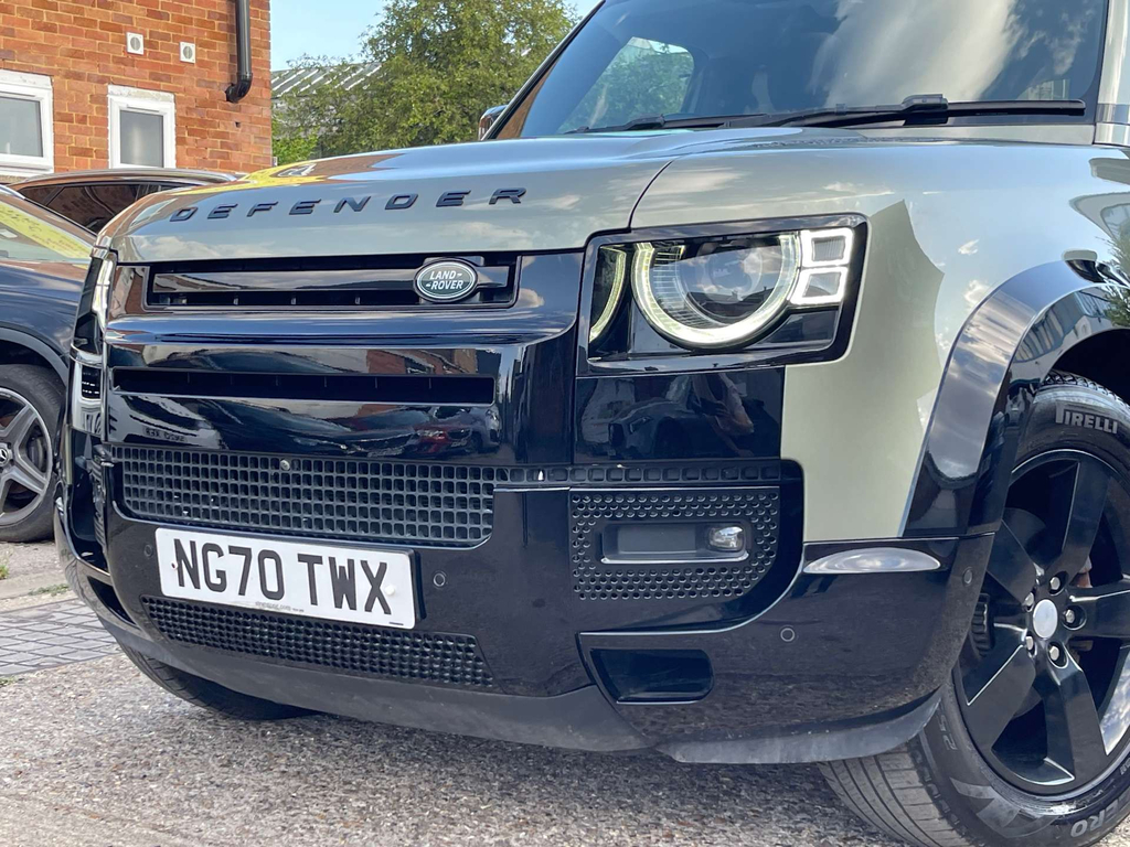 Land Rover Defender 110 First Edition Silver #29