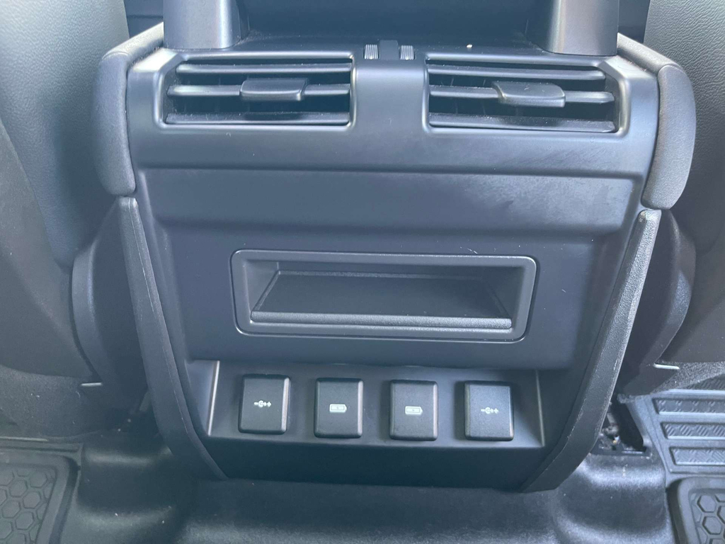 Land Rover Defender 110 First Edition Silver #84