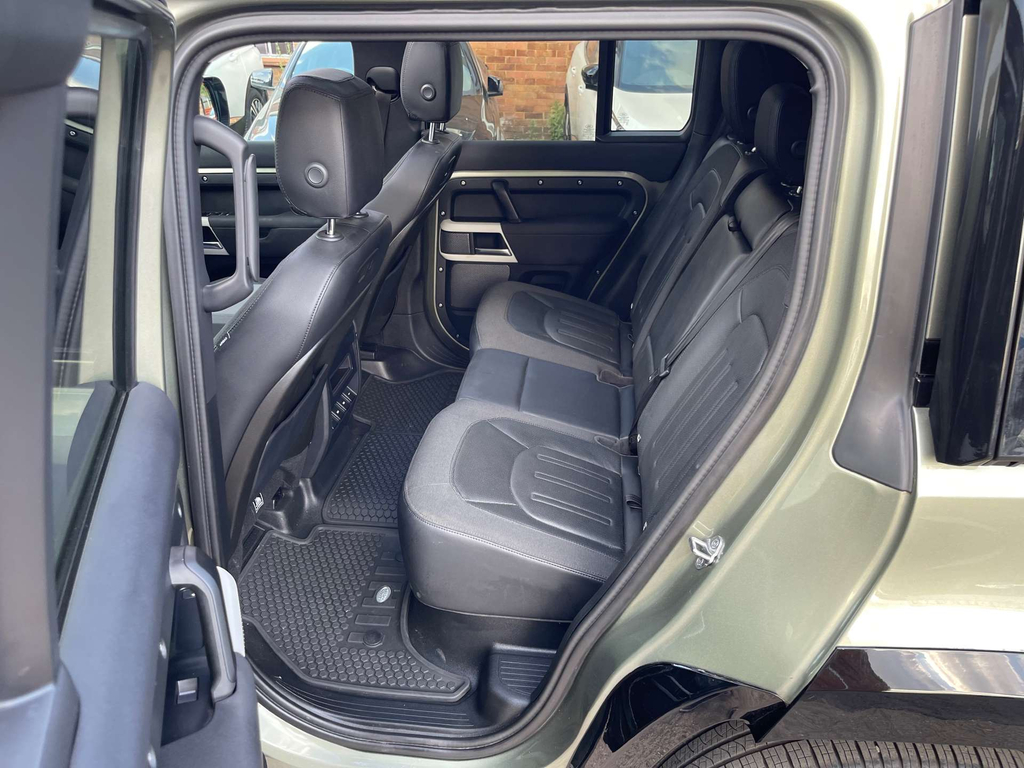 Land Rover Defender 110 First Edition Silver #15