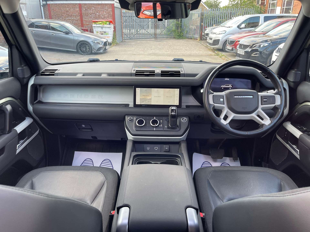 Land Rover Defender 110 First Edition Silver #18