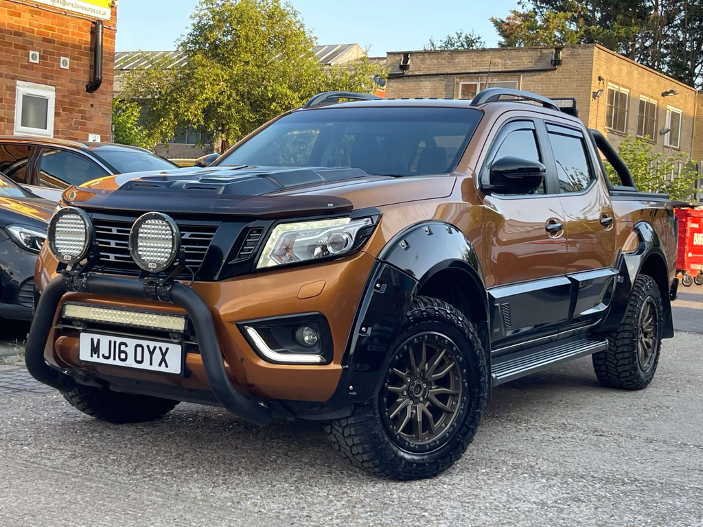 Nissan Navara Tekna Pickup Double Cab 4Wd Euro 5  #2