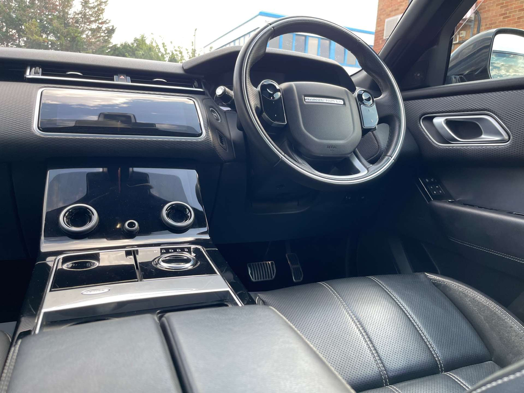 Land Rover Range Rover Velar 2L Null Black #41