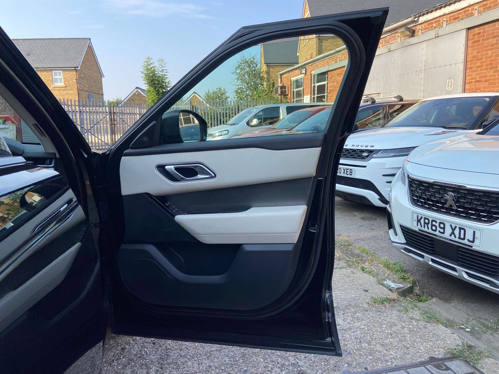Land Rover Range Rover Velar R-dynamic Se Silver #45