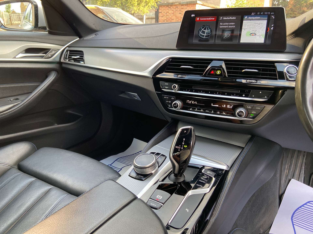BMW 5 Series Saloon 3.0 Blue #51