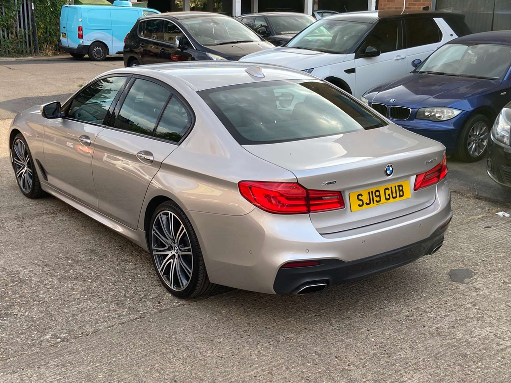 BMW 5 Series Saloon 3.0 Blue #64