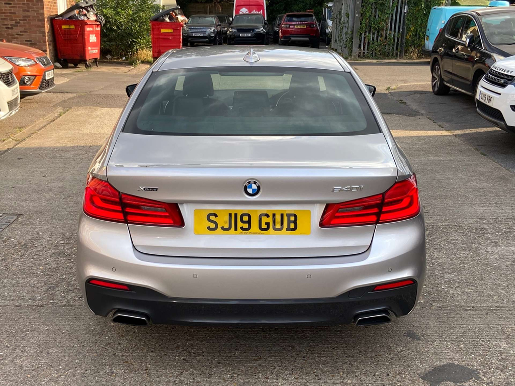 BMW 5 Series Saloon 3.0 Blue #26