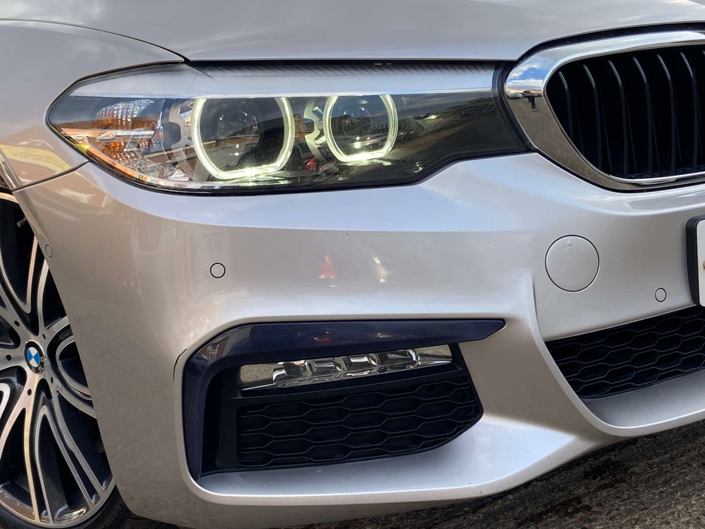 BMW 5 Series Saloon 3.0 Blue #28