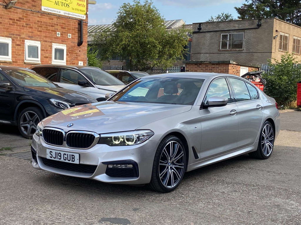BMW 5 Series Saloon 3.0 Blue #8