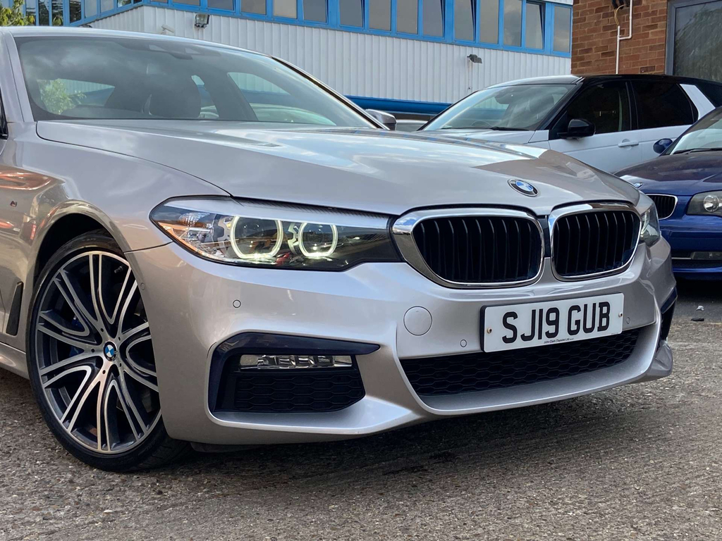 BMW 5 Series Saloon 3.0 Blue #27