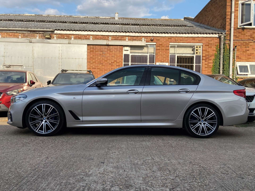 BMW 5 Series Saloon 3.0 Blue #12