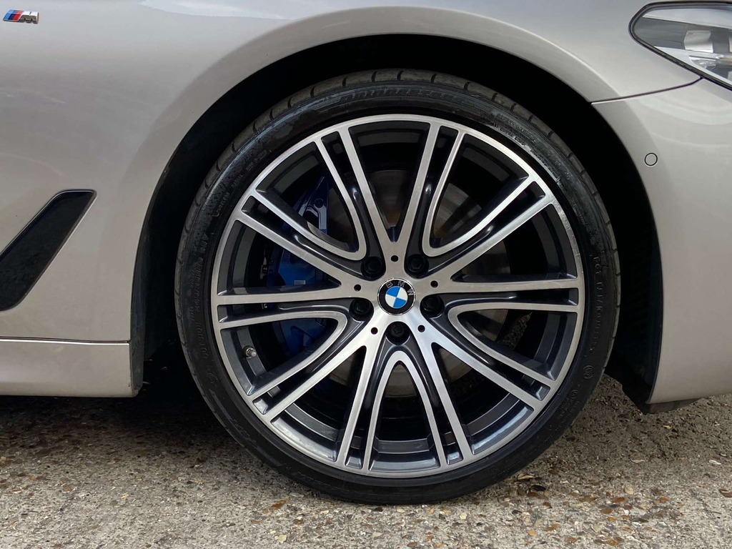 BMW 5 Series Saloon 3.0 Blue #40