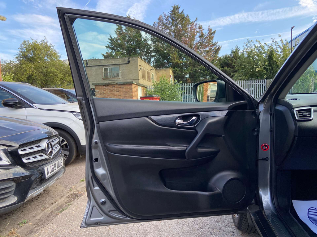 Nissan X-Trail  Silver #32