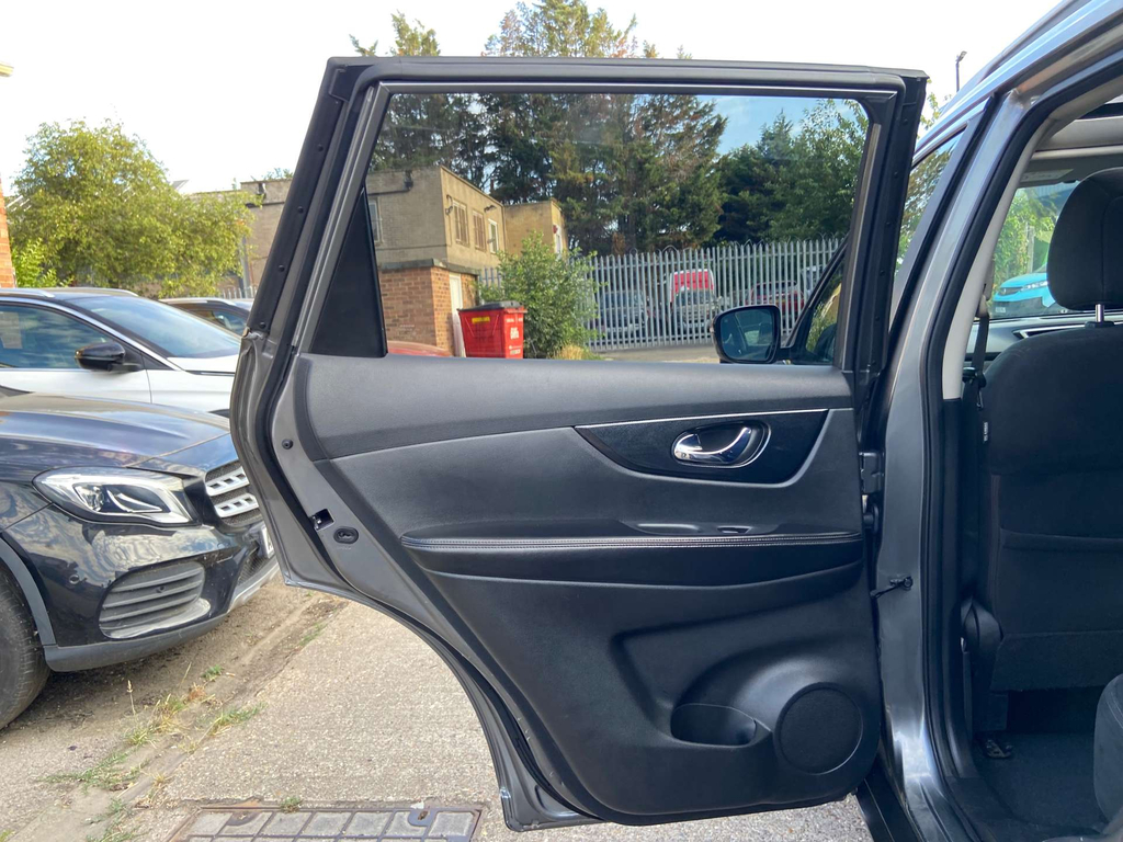 Nissan X-Trail  Silver #33