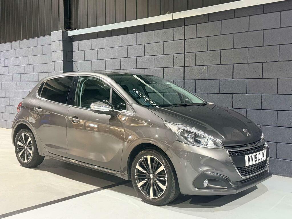 Peugeot 208 1.2 Puretech Tech Edition Euro 6 Ss KV19DJX Grey #5