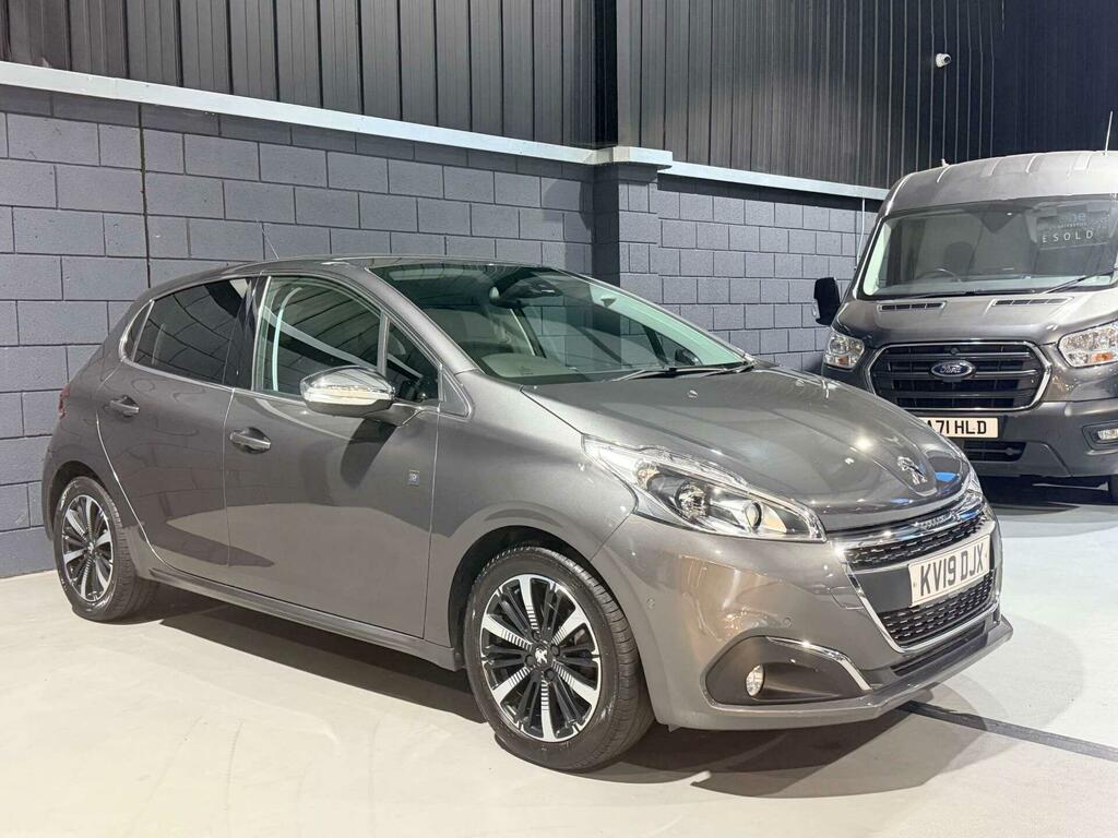 Peugeot 208 1.2 Puretech Tech Edition Euro 6 Ss Grey