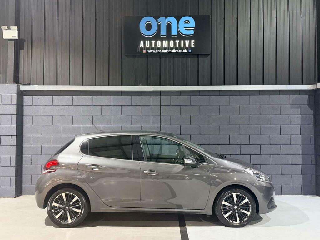 Peugeot 208 1.2 Puretech Tech Edition Euro 6 Ss KV19DJX Grey #6