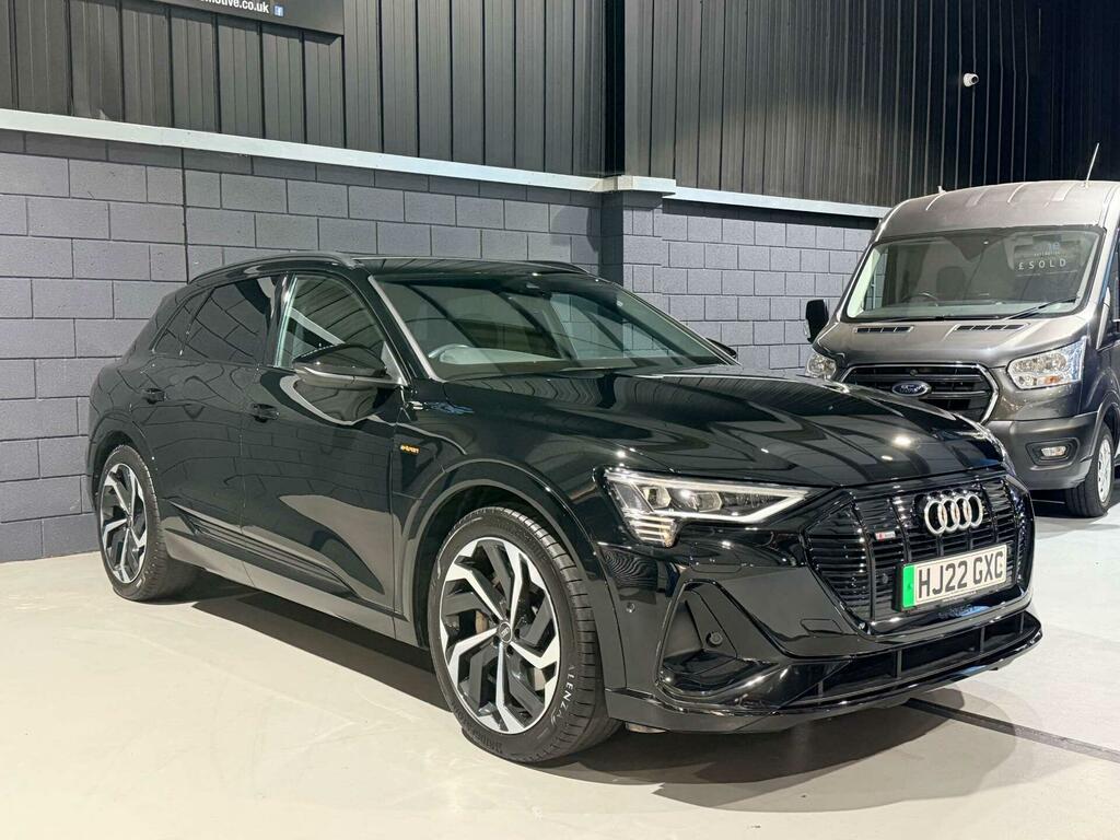 Audi E-tron Black Edition Black #3