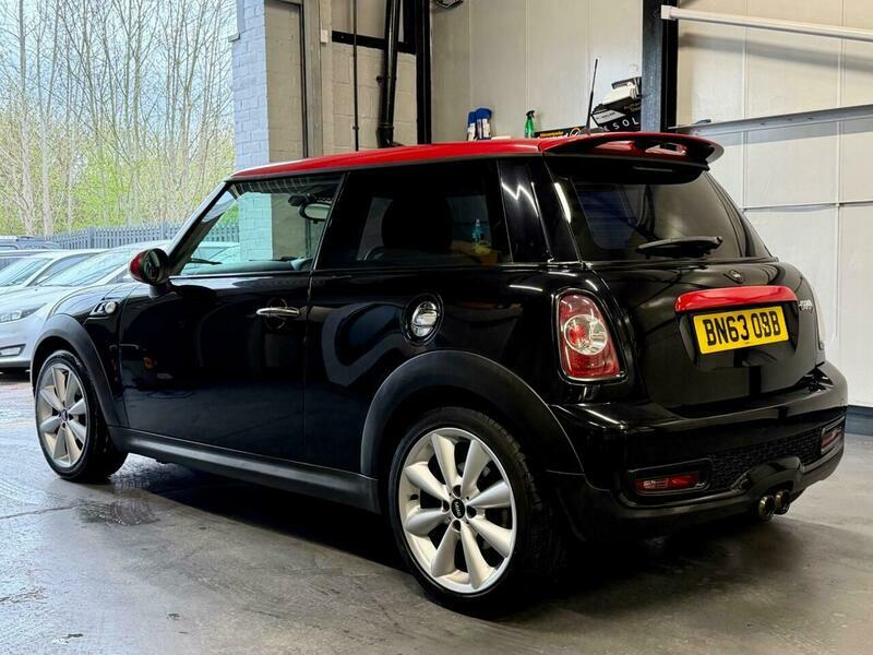 Mini Hatch 1.6 Cooper S BN63OBB Black #4