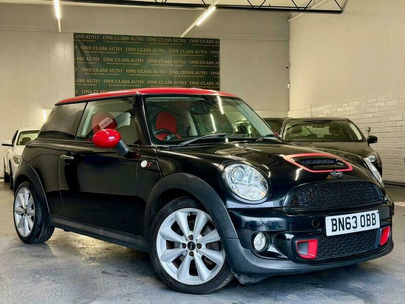 Mini Hatch 1.6 Cooper S Black