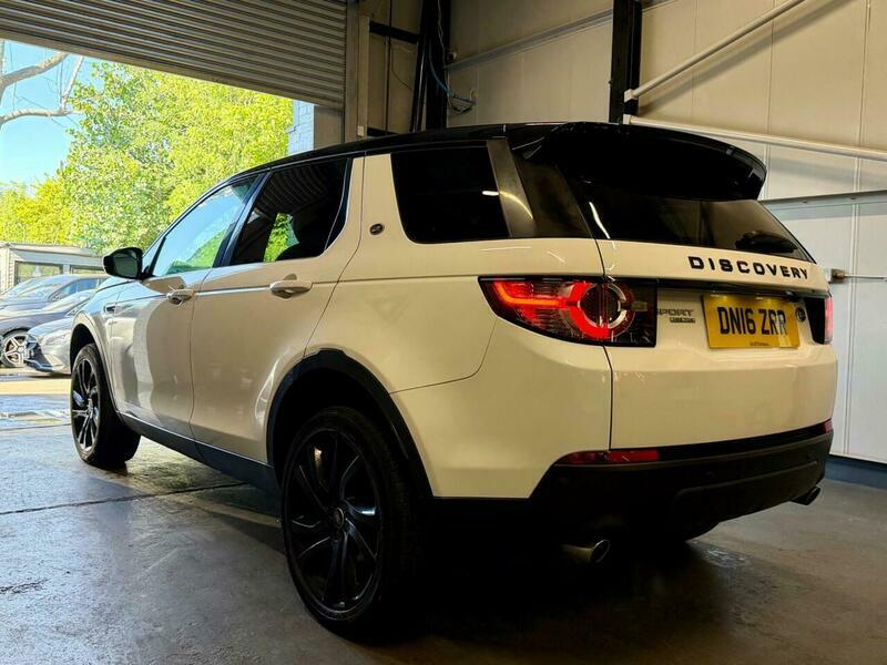 Land Rover Discovery Sport 2.0 Td4 Hse Black DN16ZRR White #6