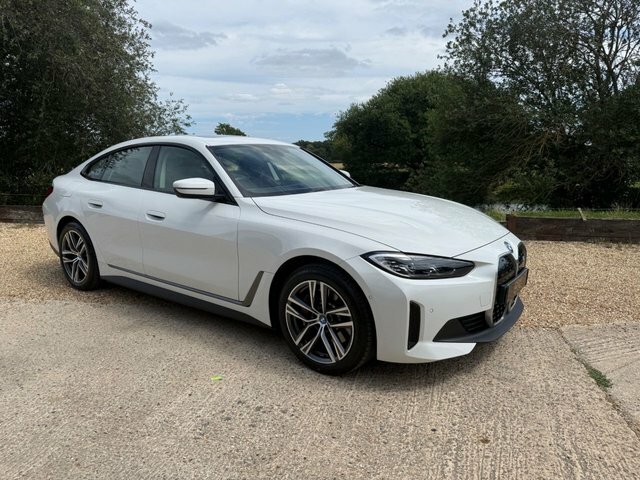 BMW i4 40 83.9Kwh Sport Gran Coupe Edri BJ23KHX White #4