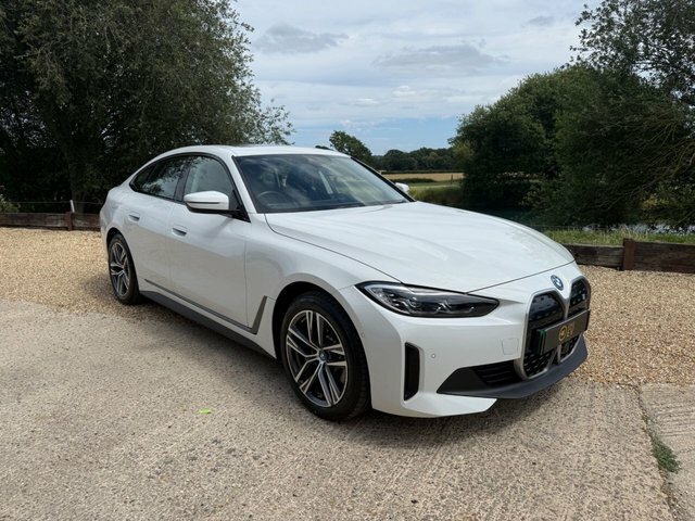 BMW i4 40 83.9Kwh Sport Gran Coupe Edri BJ23KHX White #3
