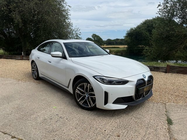 BMW i4 40 83.9Kwh Sport Gran Coupe Edri BJ23KHX White #2