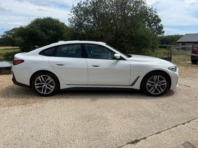 BMW i4 40 83.9Kwh Sport Gran Coupe Edri BJ23KHX White #5