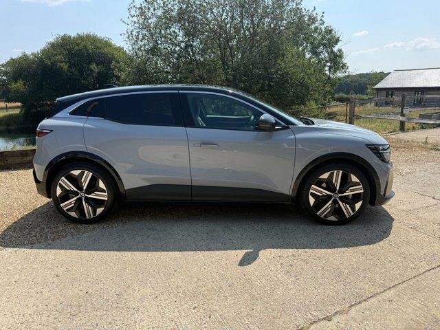 Renault Megane E-Tech 60Kwh Iconic Hatchback Optimum WP23XVG Grey #6