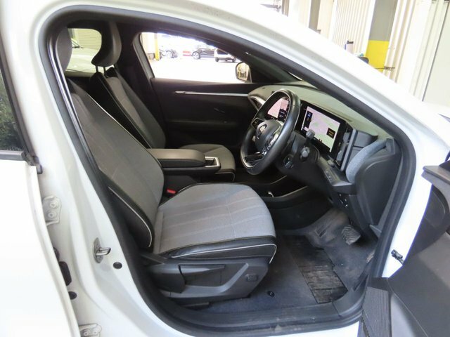 Renault Megane E-Tech 60Kwh Techno Hatchback Optimum White #6