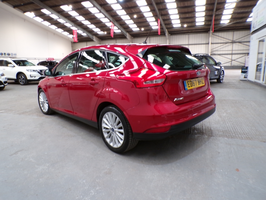 Ford Focus 1.5 Titanium X Tdci EO67BHZ Red #5